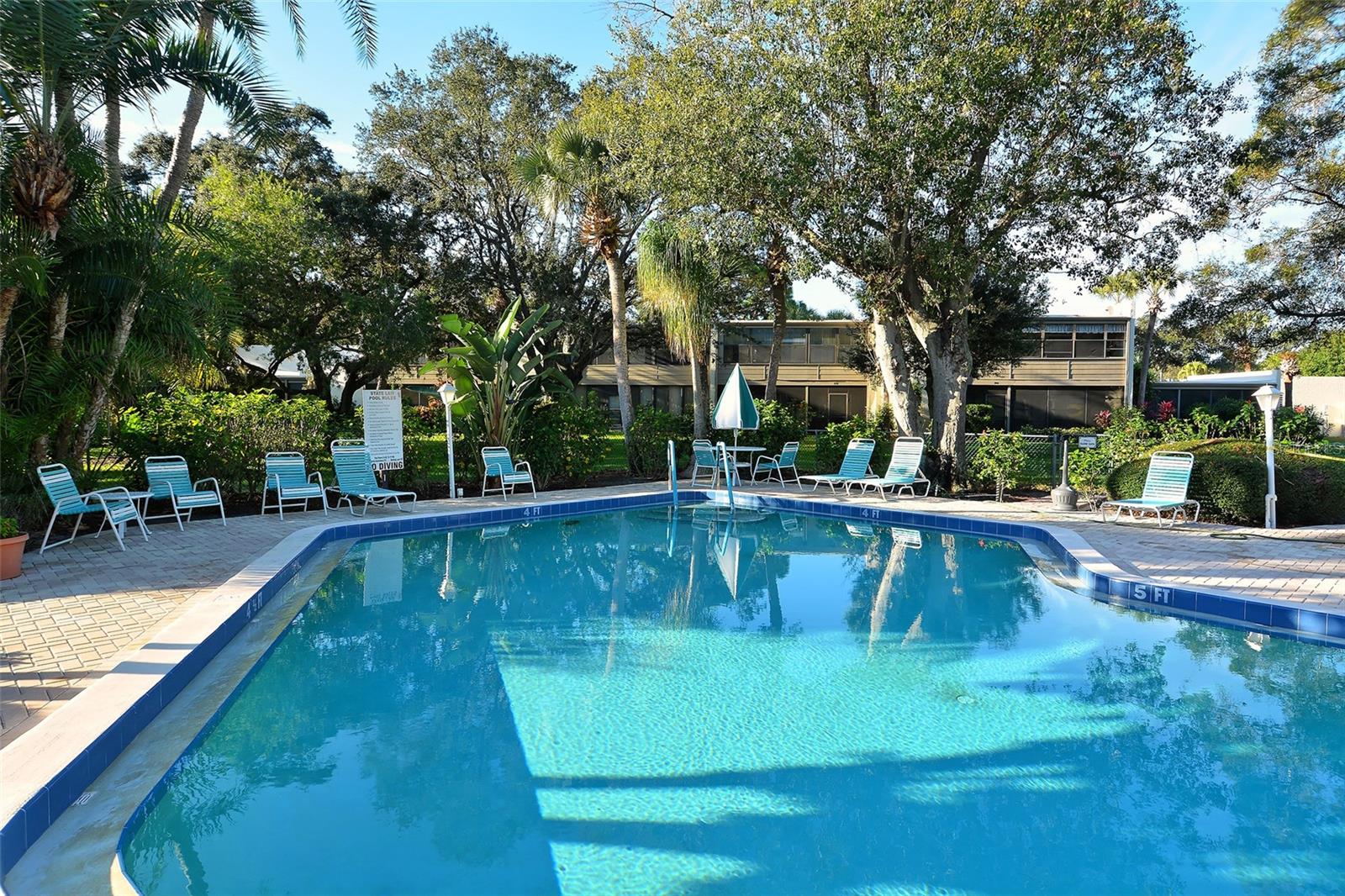 Image 36 of 56 For 811 Oak Drive 811