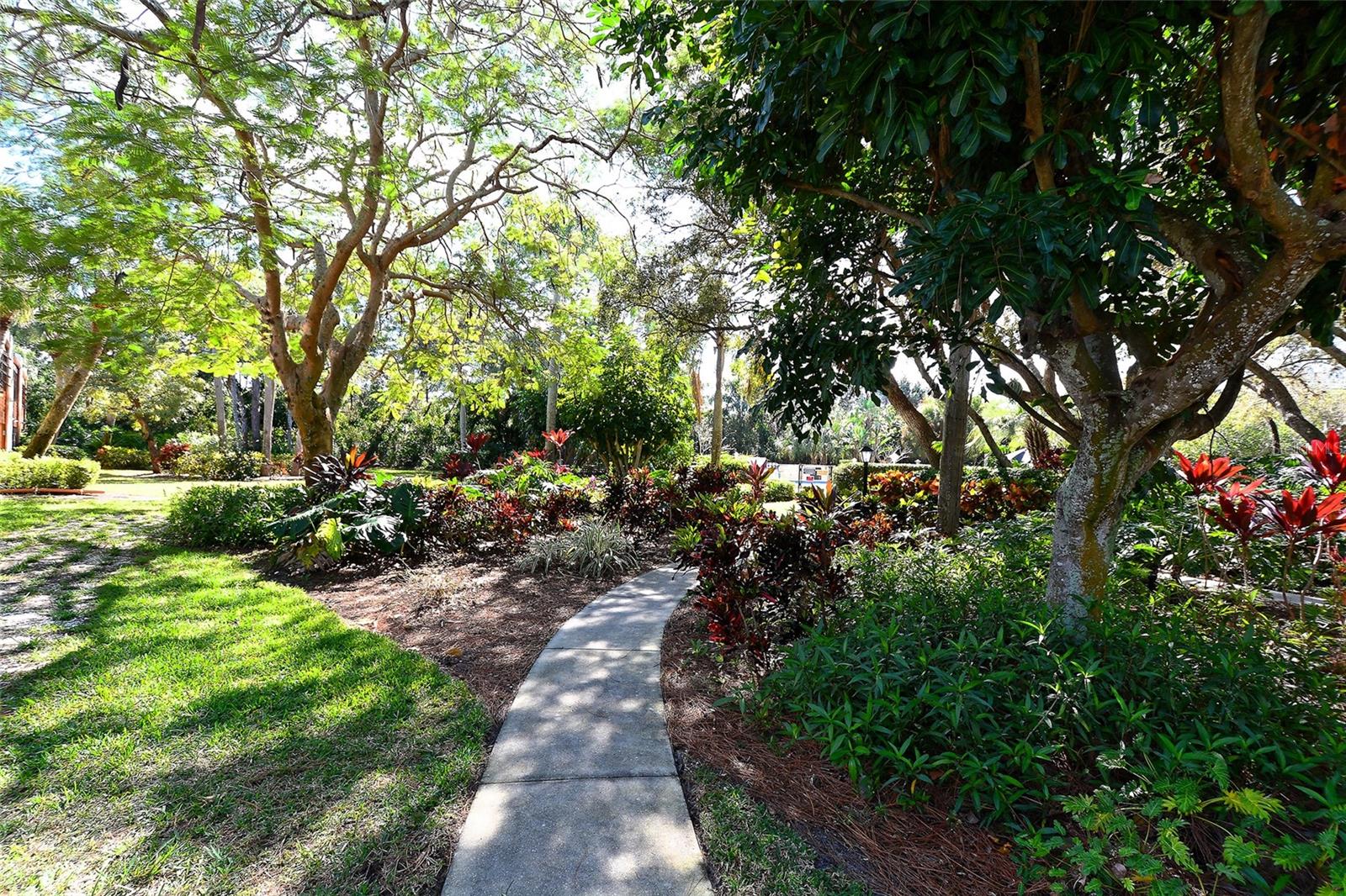 Image 40 of 56 For 811 Oak Drive 811