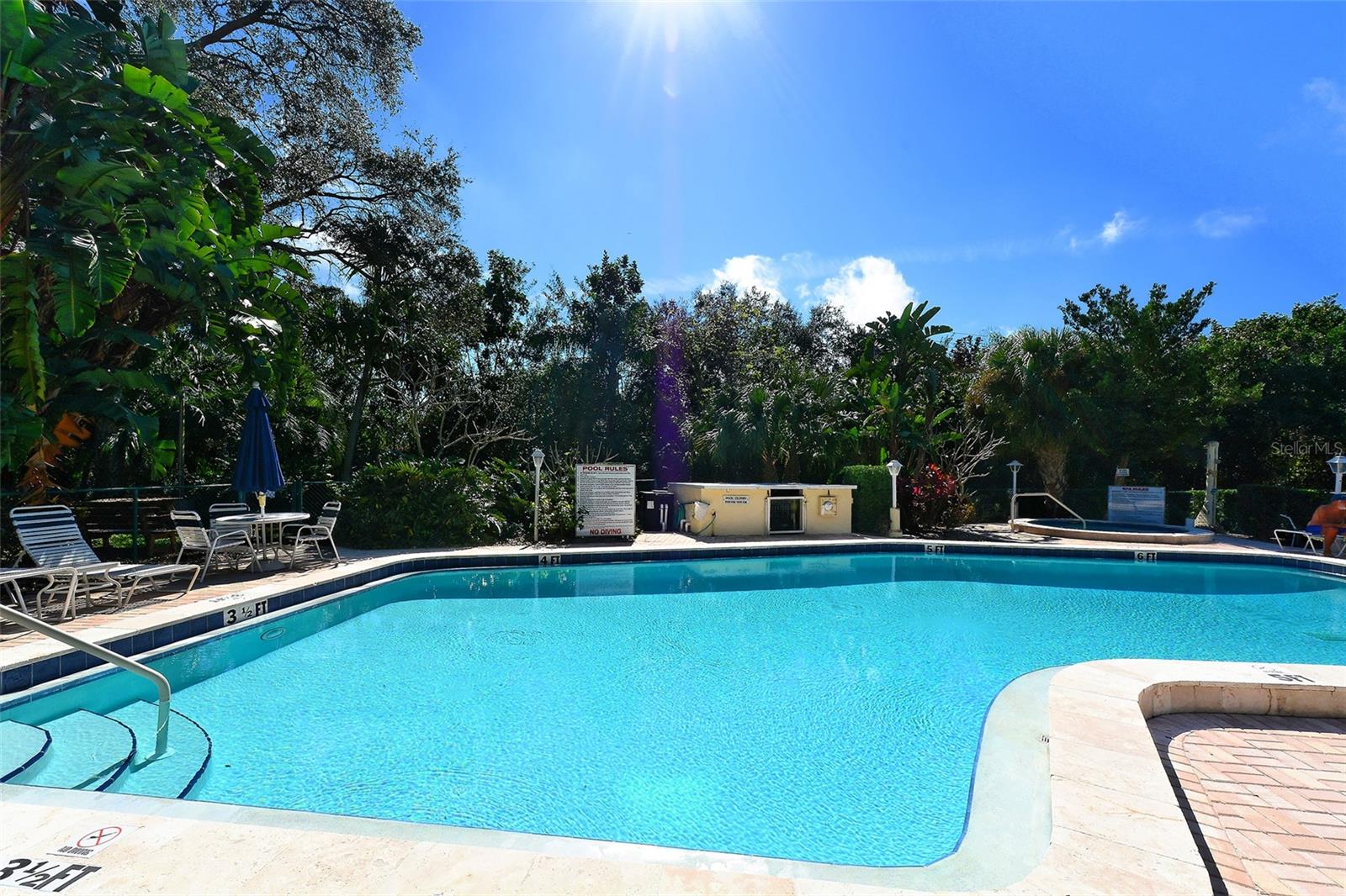 Image 41 of 56 For 811 Oak Drive 811