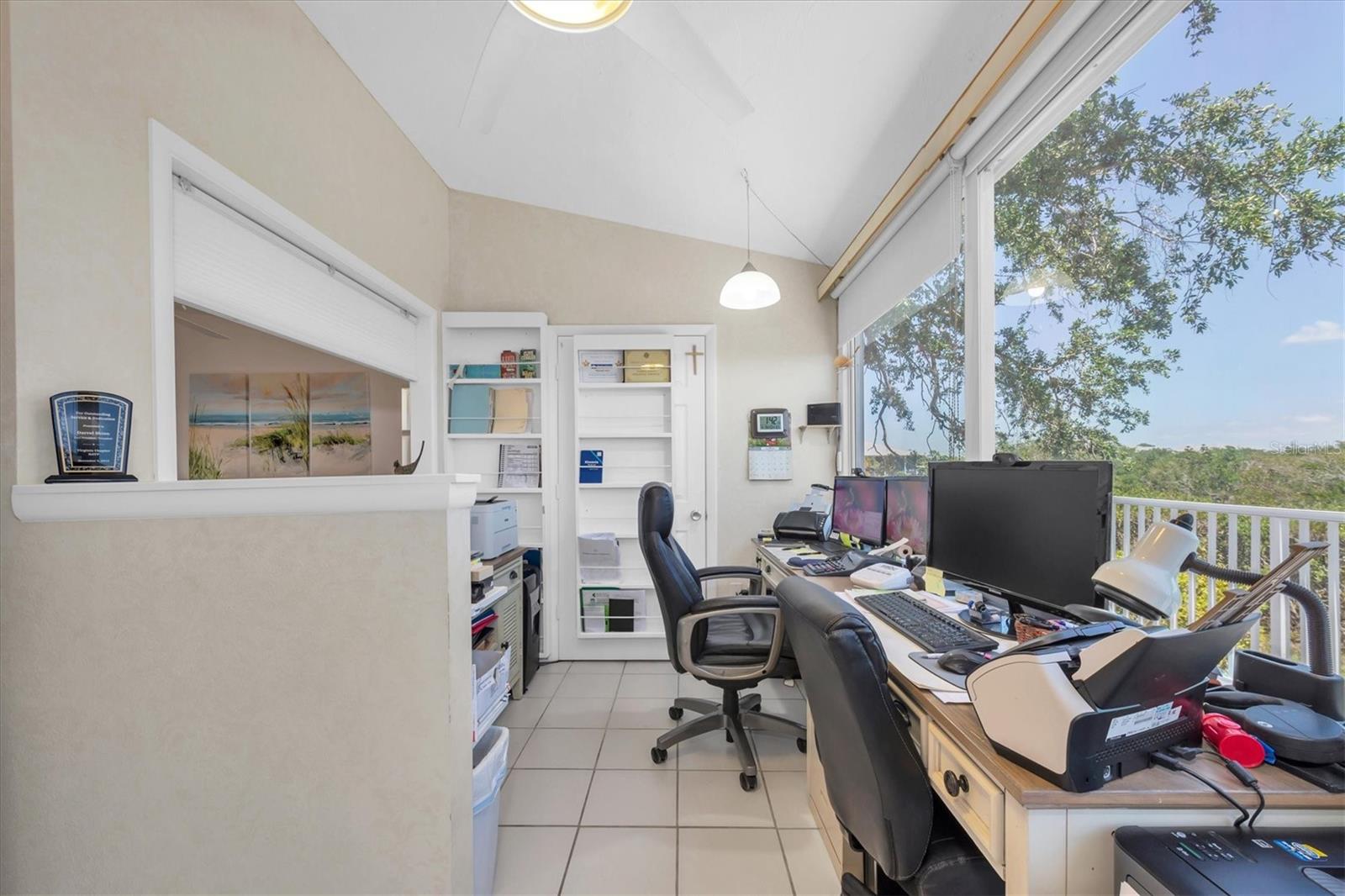 Image 24 of 57 For 801 Waterside Lane