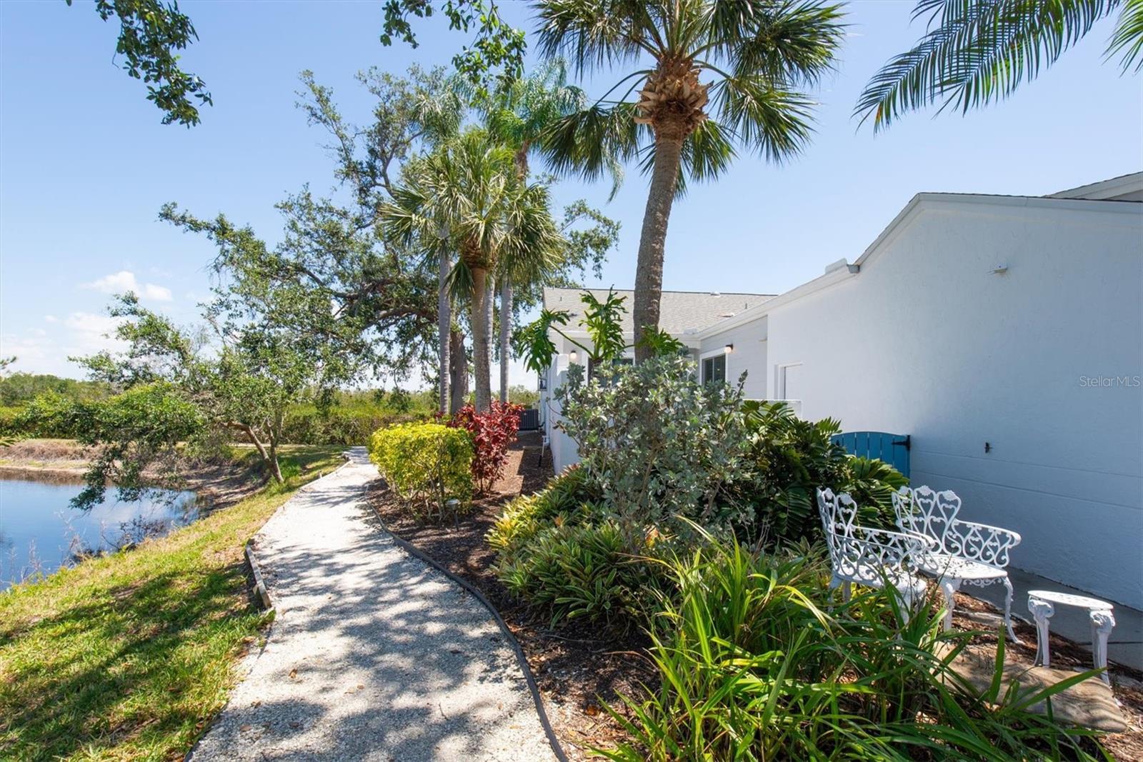 Image 36 of 57 For 801 Waterside Lane