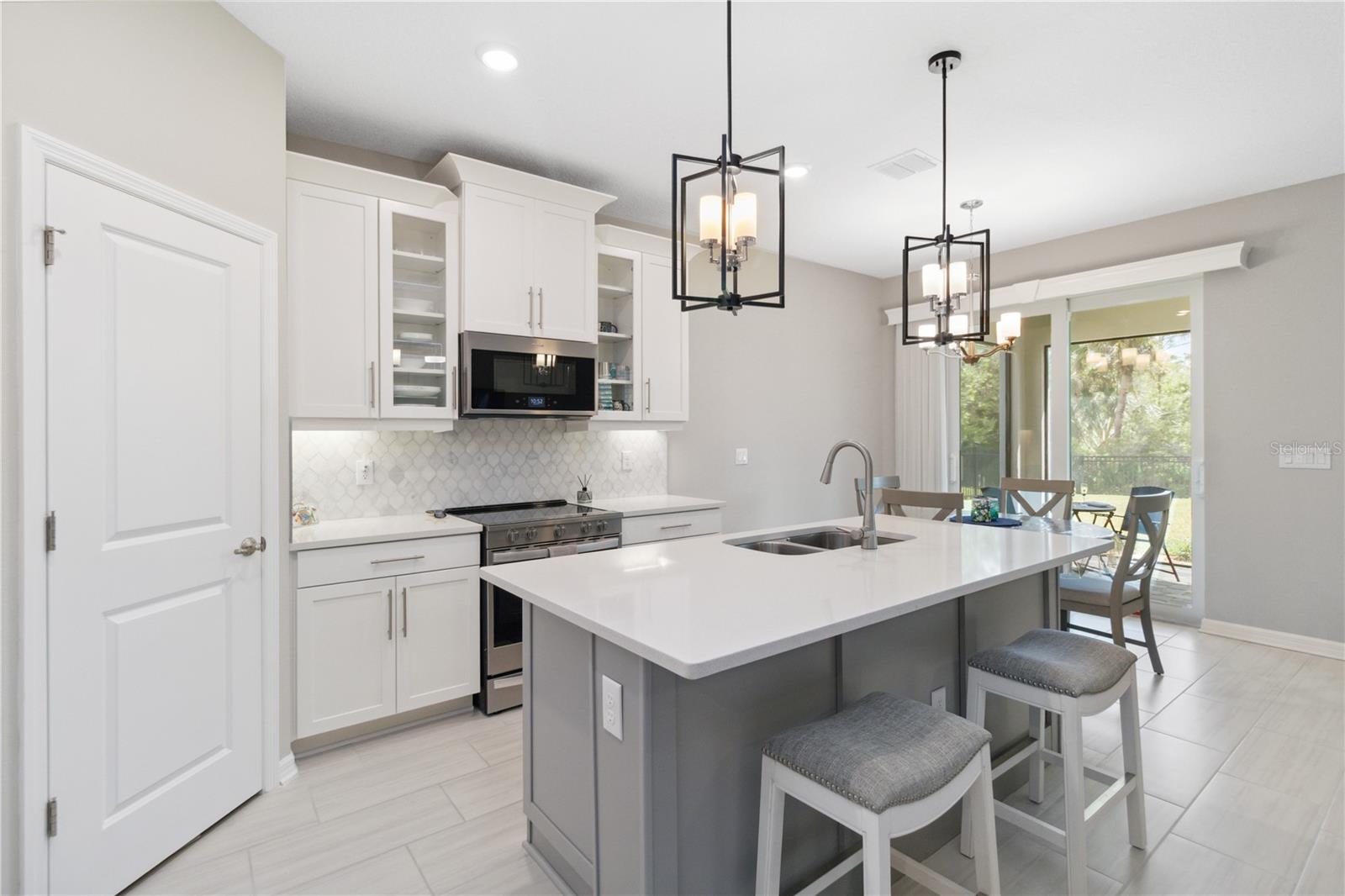 Image 14 of 55 For 412 Dalily Boulevard