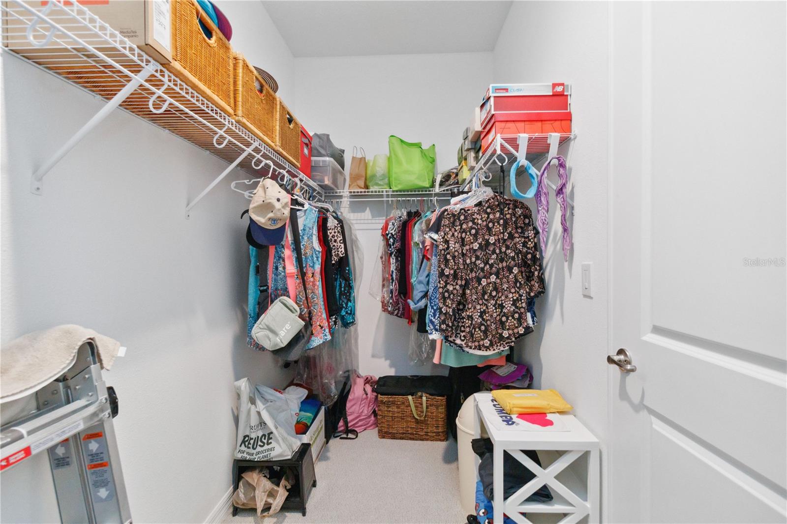 Image 22 of 55 For 412 Dalily Boulevard