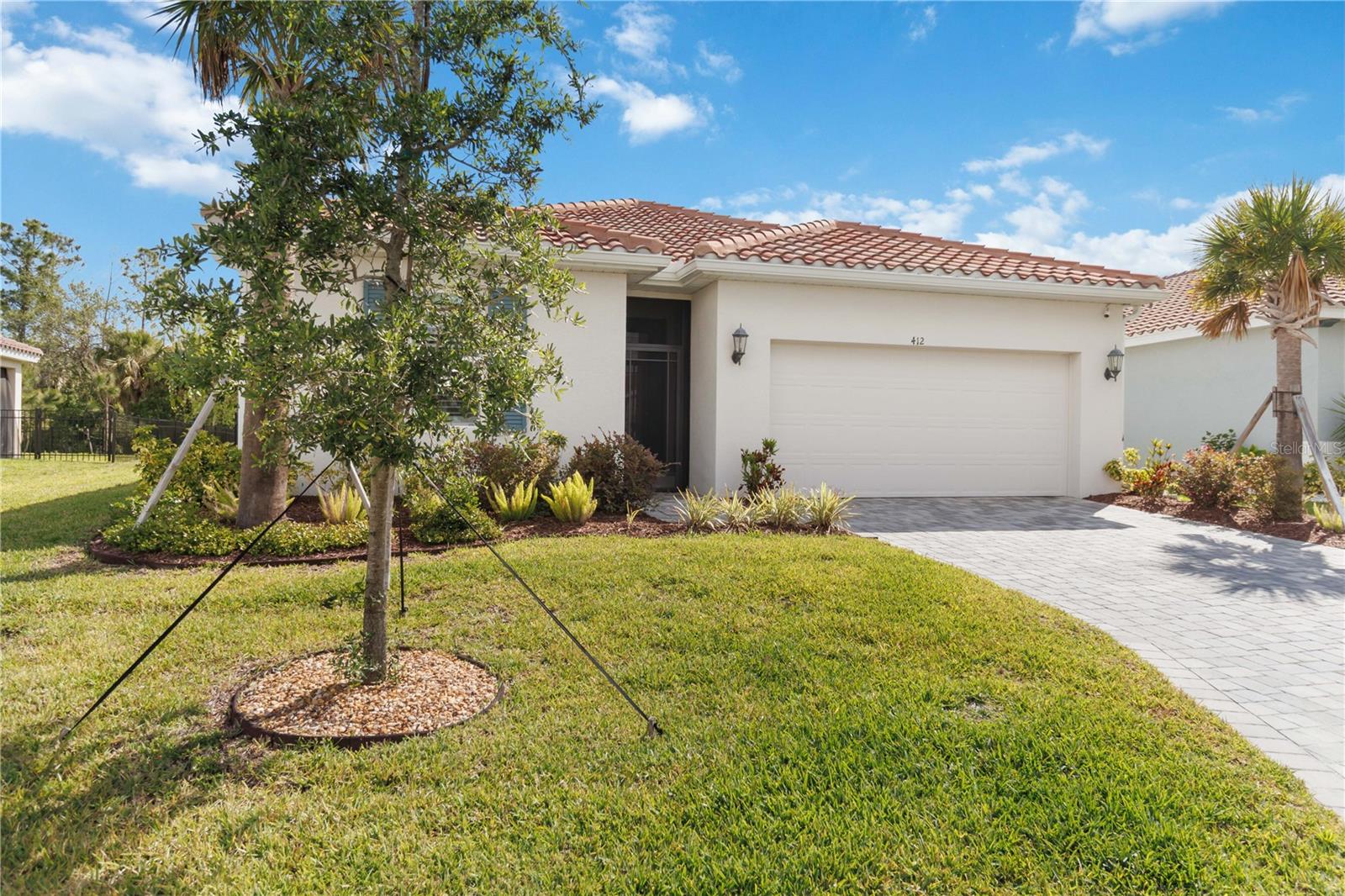 Image 4 of 55 For 412 Dalily Boulevard