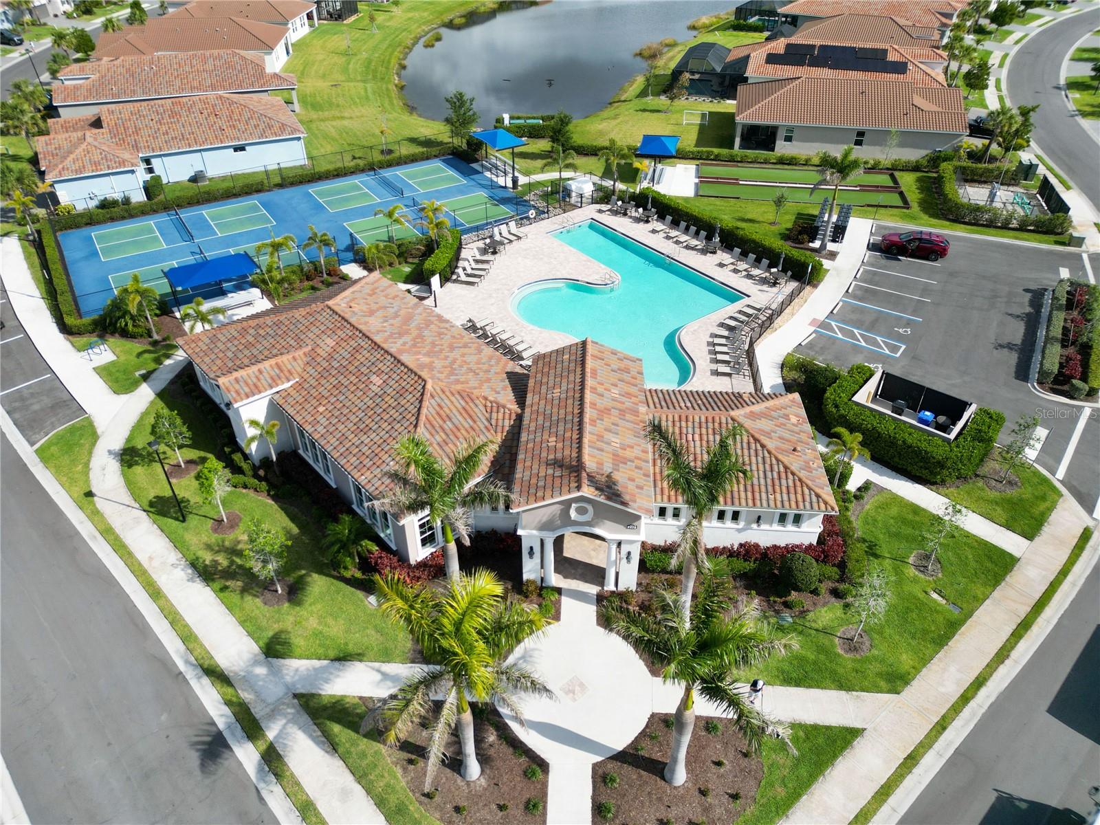 Image 53 of 55 For 412 Dalily Boulevard