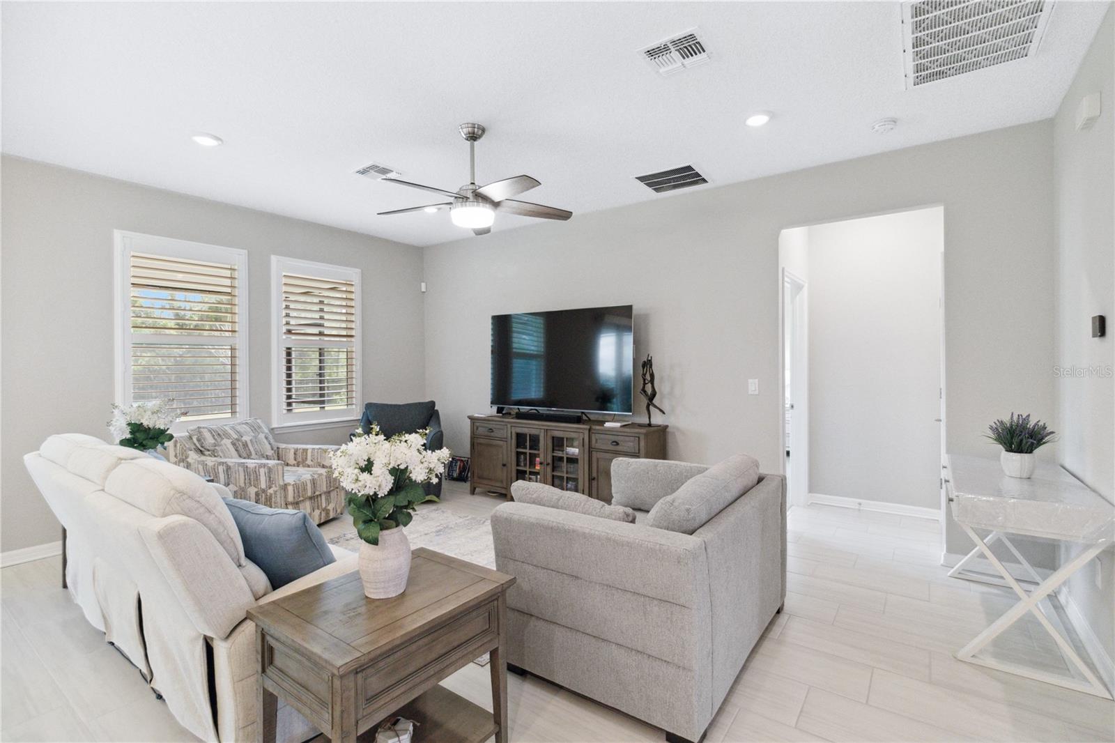 Image 9 of 55 For 412 Dalily Boulevard