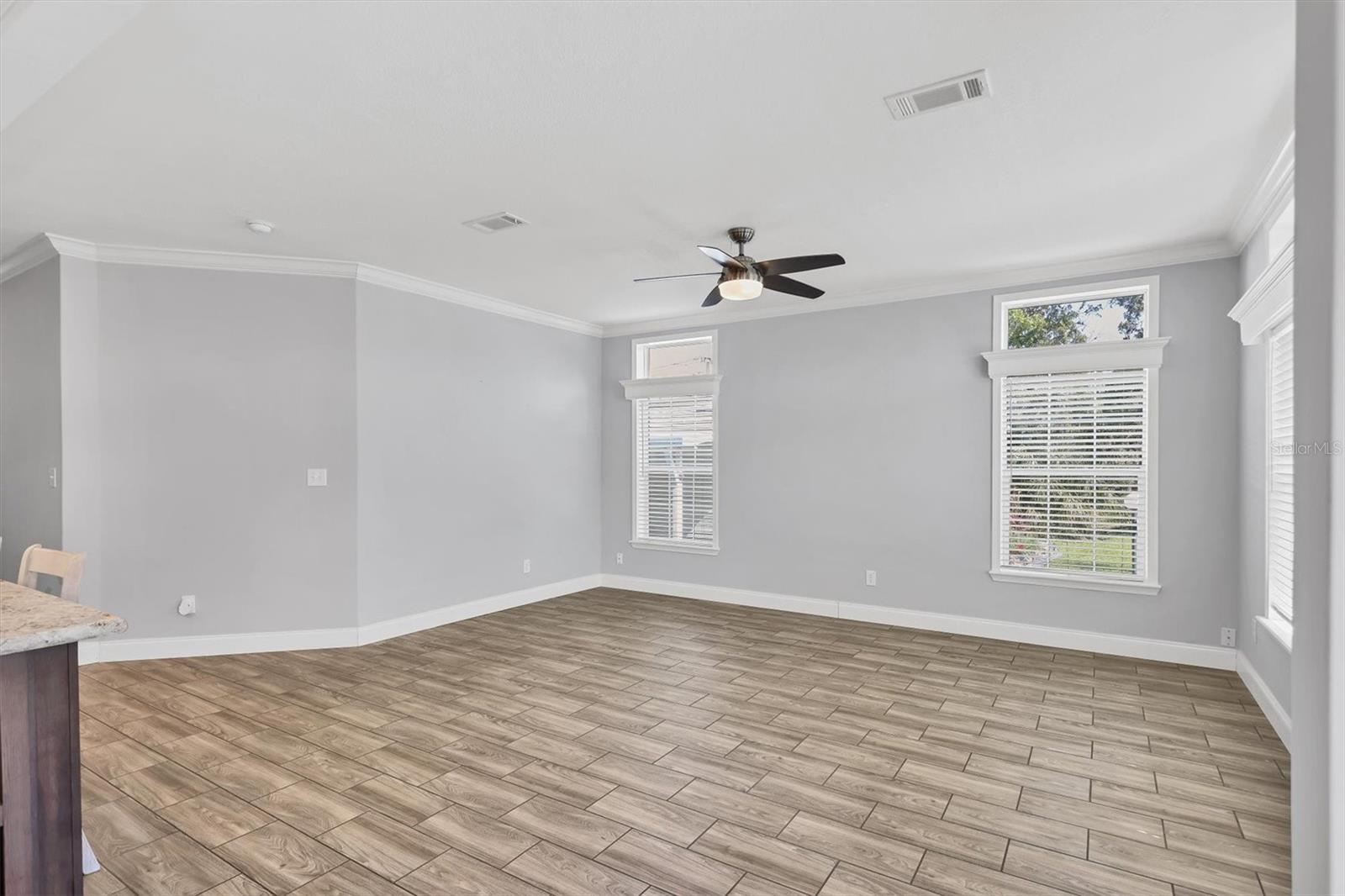 Image 4 of 43 For 3607 70th Avenue E