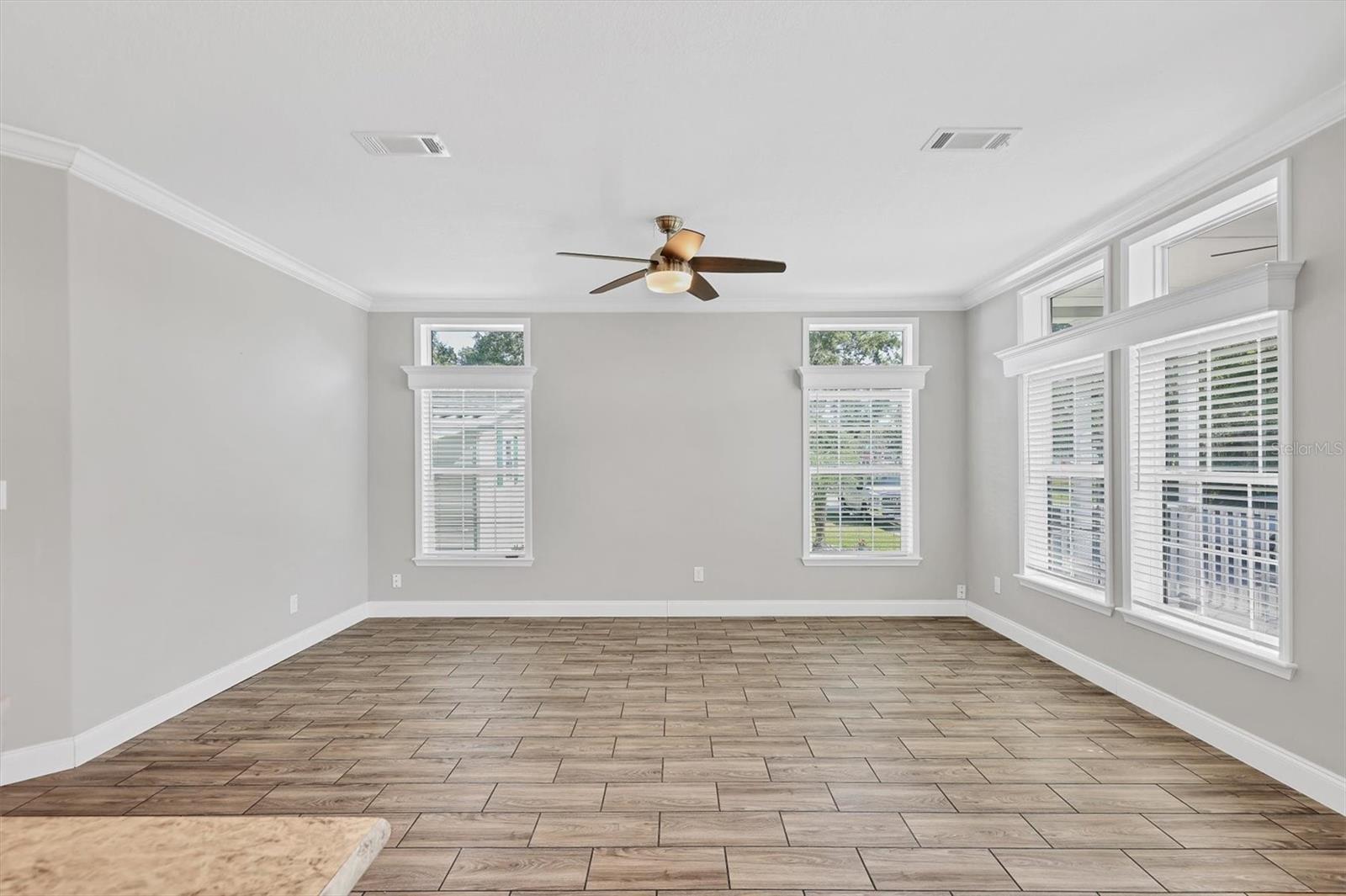 Image 5 of 43 For 3607 70th Avenue E