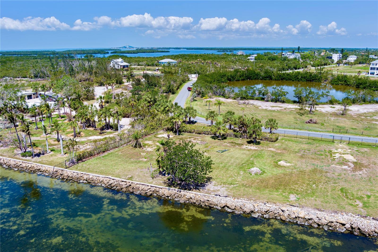 Image 6 of 11 For 285 & 286 Horseshoe Loop Road