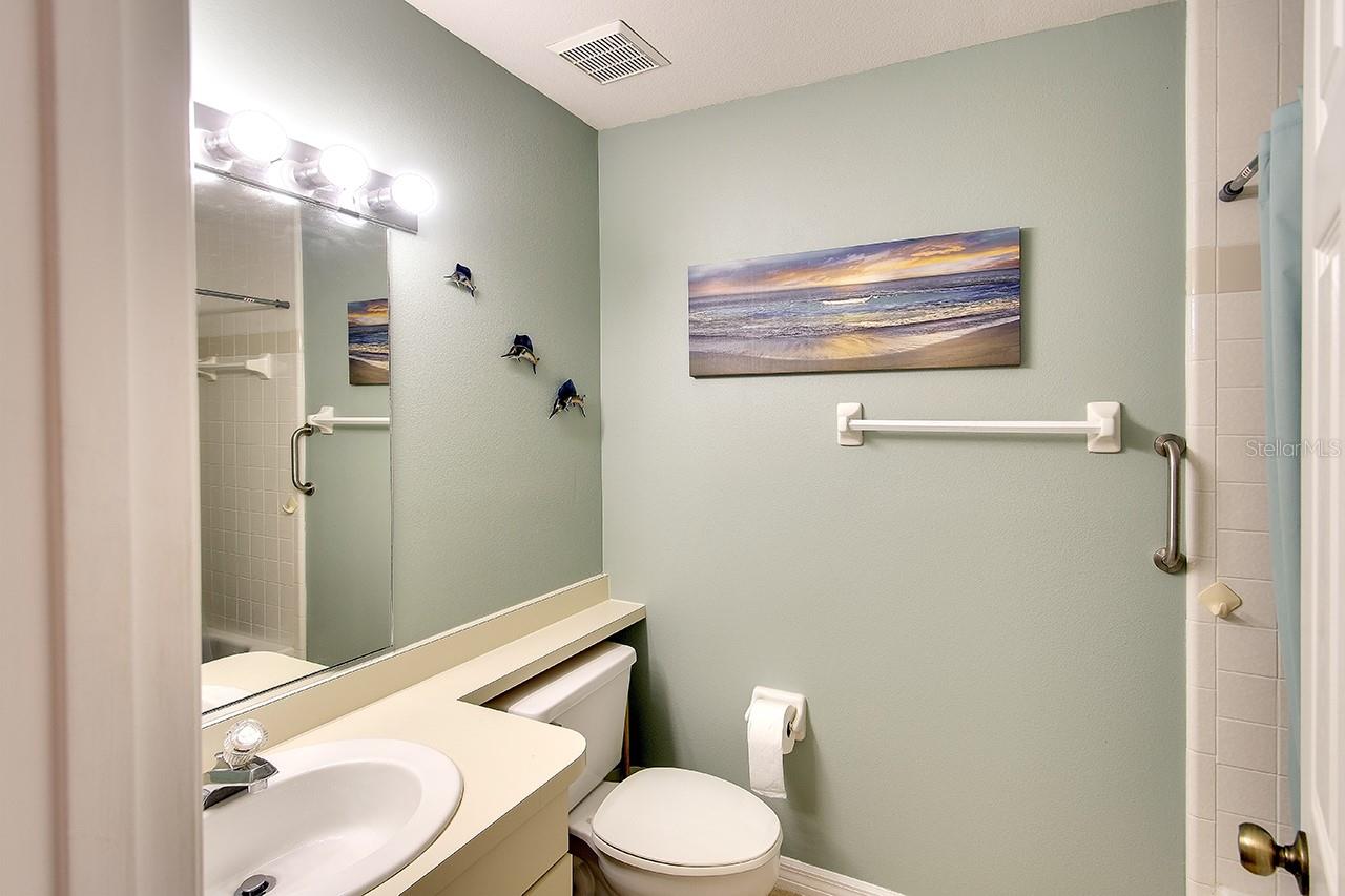 Image 18 of 38 For 2608 Waterford Way B