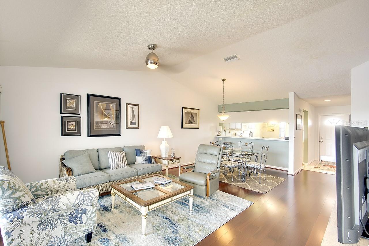 Image 4 of 38 For 2608 Waterford Way B