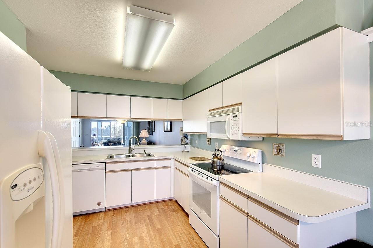 Image 8 of 38 For 2608 Waterford Way B