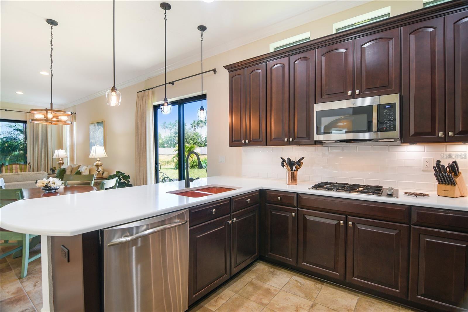 Listing photo id 13 for 10655 Glencorse Terrace