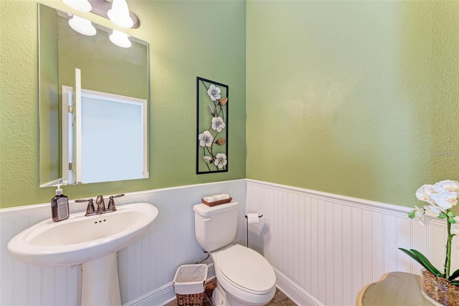 Listing photo id 26 for 10655 Glencorse Terrace