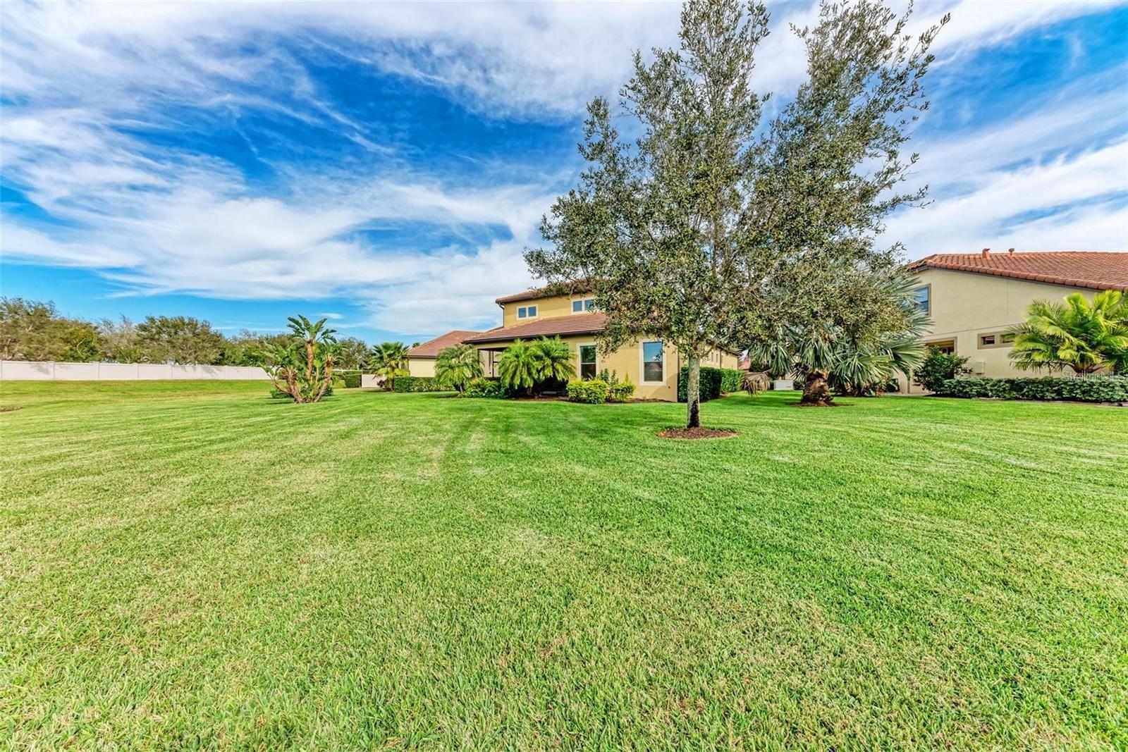 Listing photo id 31 for 10655 Glencorse Terrace
