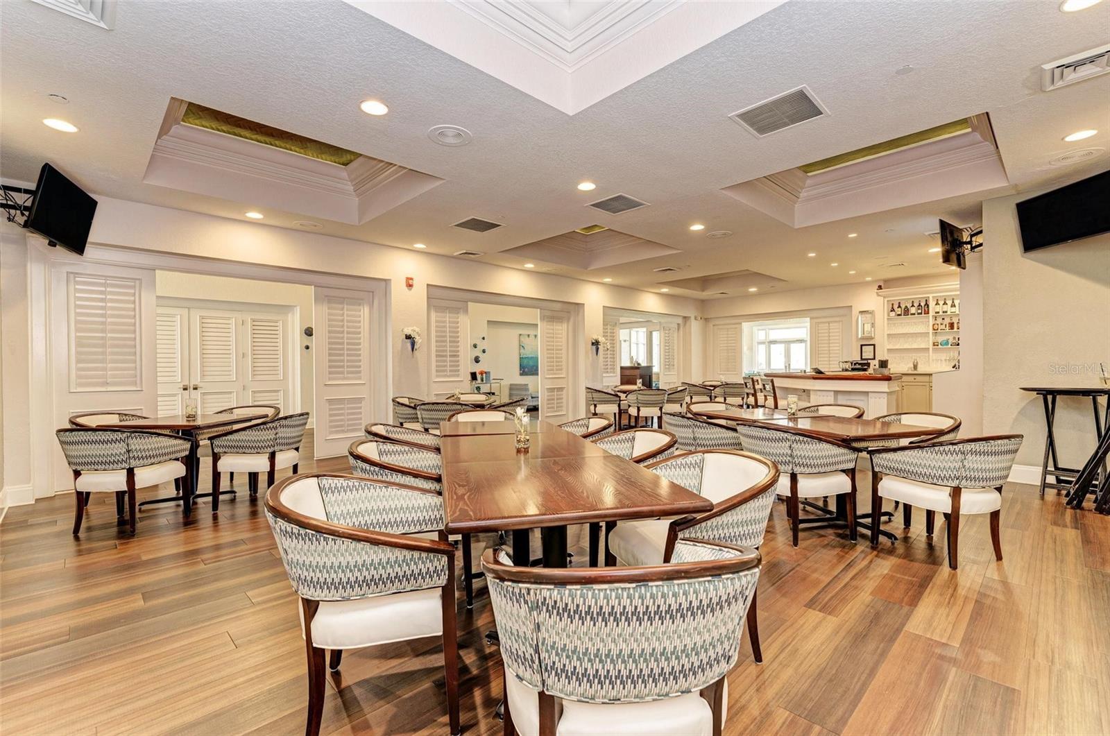 Listing photo id 69 for 10655 Glencorse Terrace