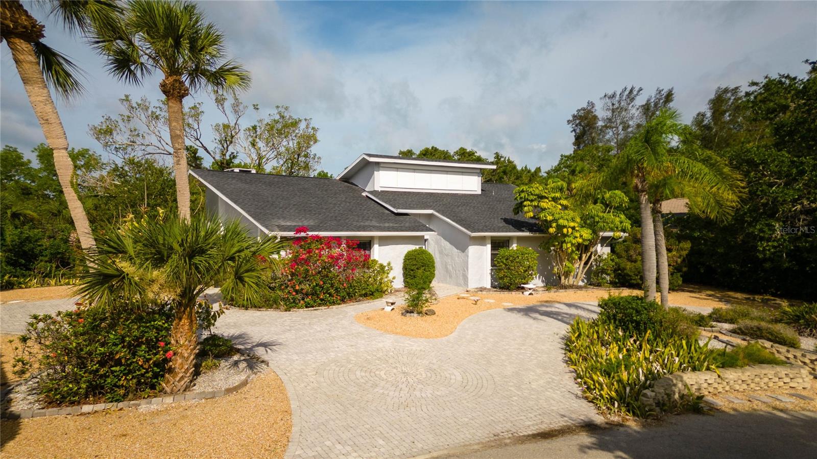 Details for 733 Tropical Circle, SARASOTA, FL 34242