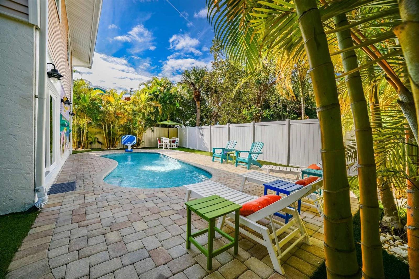 Image 6 of 49 For 811 Jacaranda Road