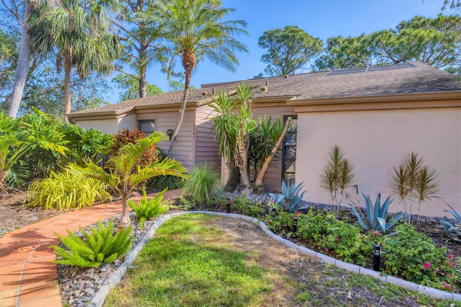 Image 3 of 69 For 4947 Greencroft Road 175