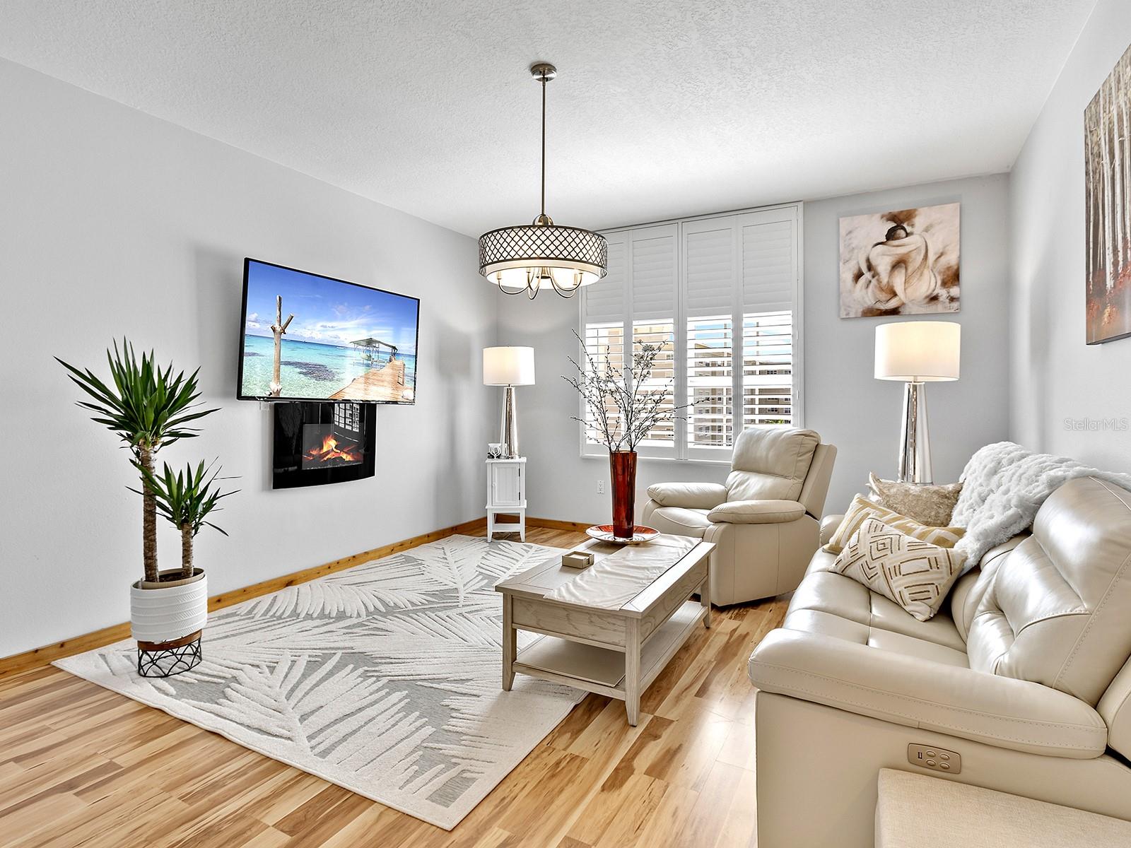 Image 9 of 30 For 3730 Cadbury Circle 631