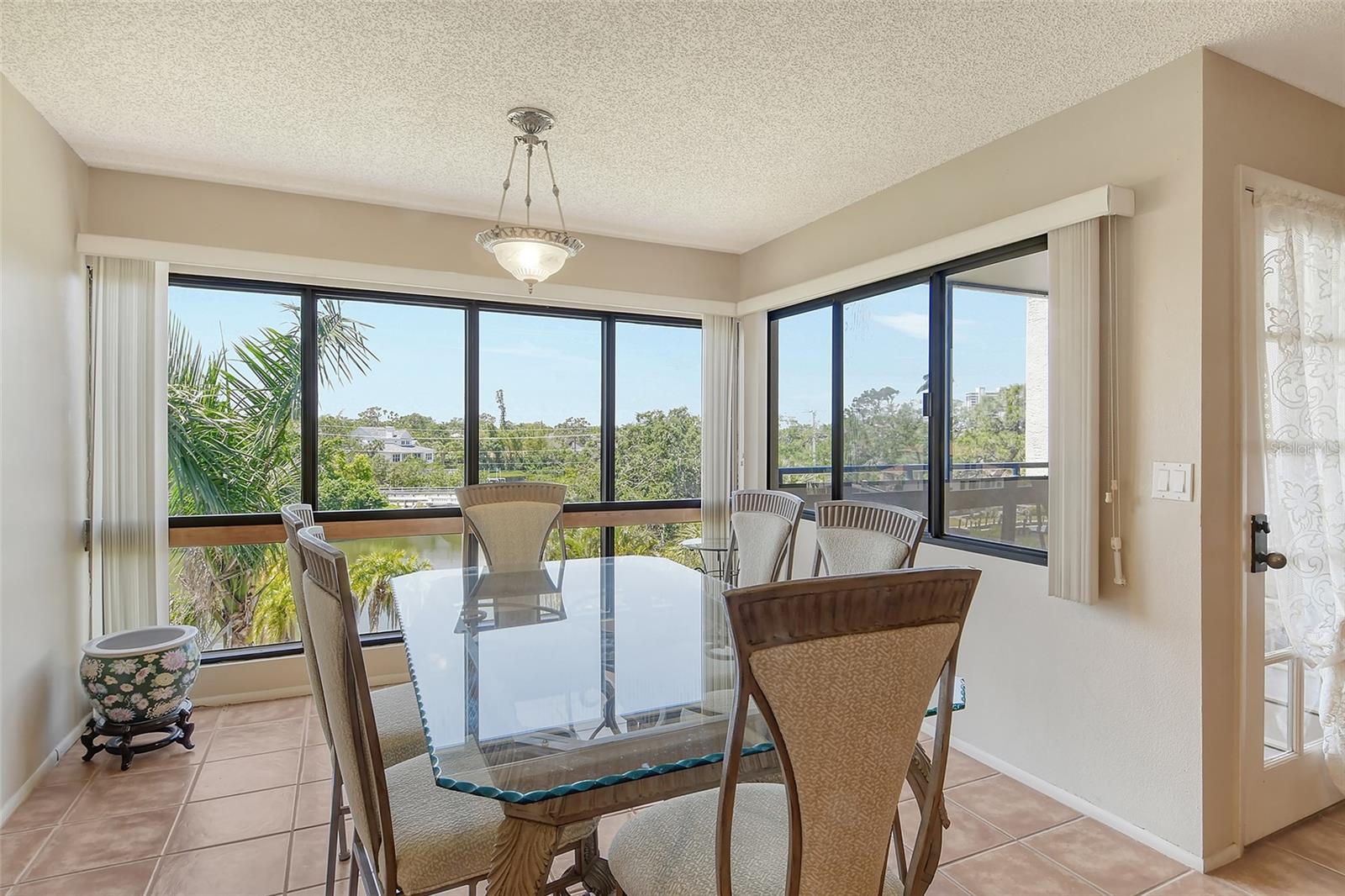 Image 10 of 91 For 835 Osprey Avenue 310