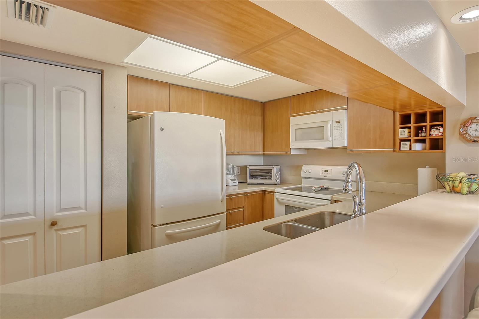 Image 23 of 91 For 835 Osprey Avenue 310