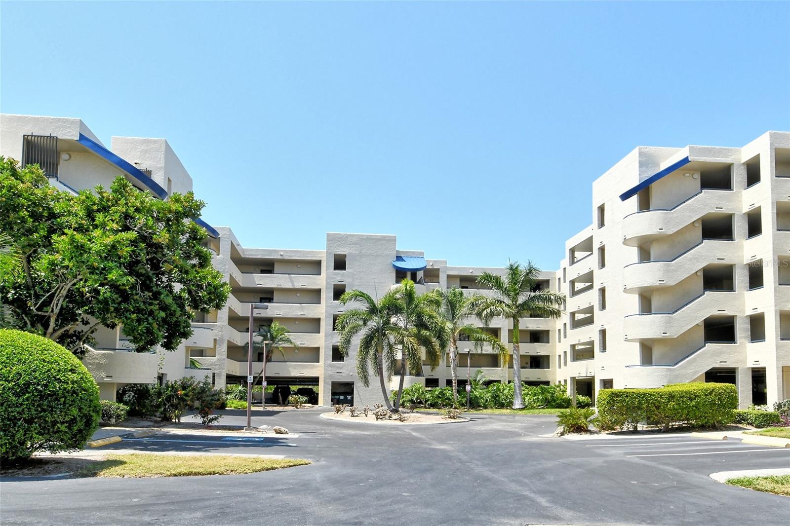 Image 3 of 91 For 835 Osprey Avenue 310