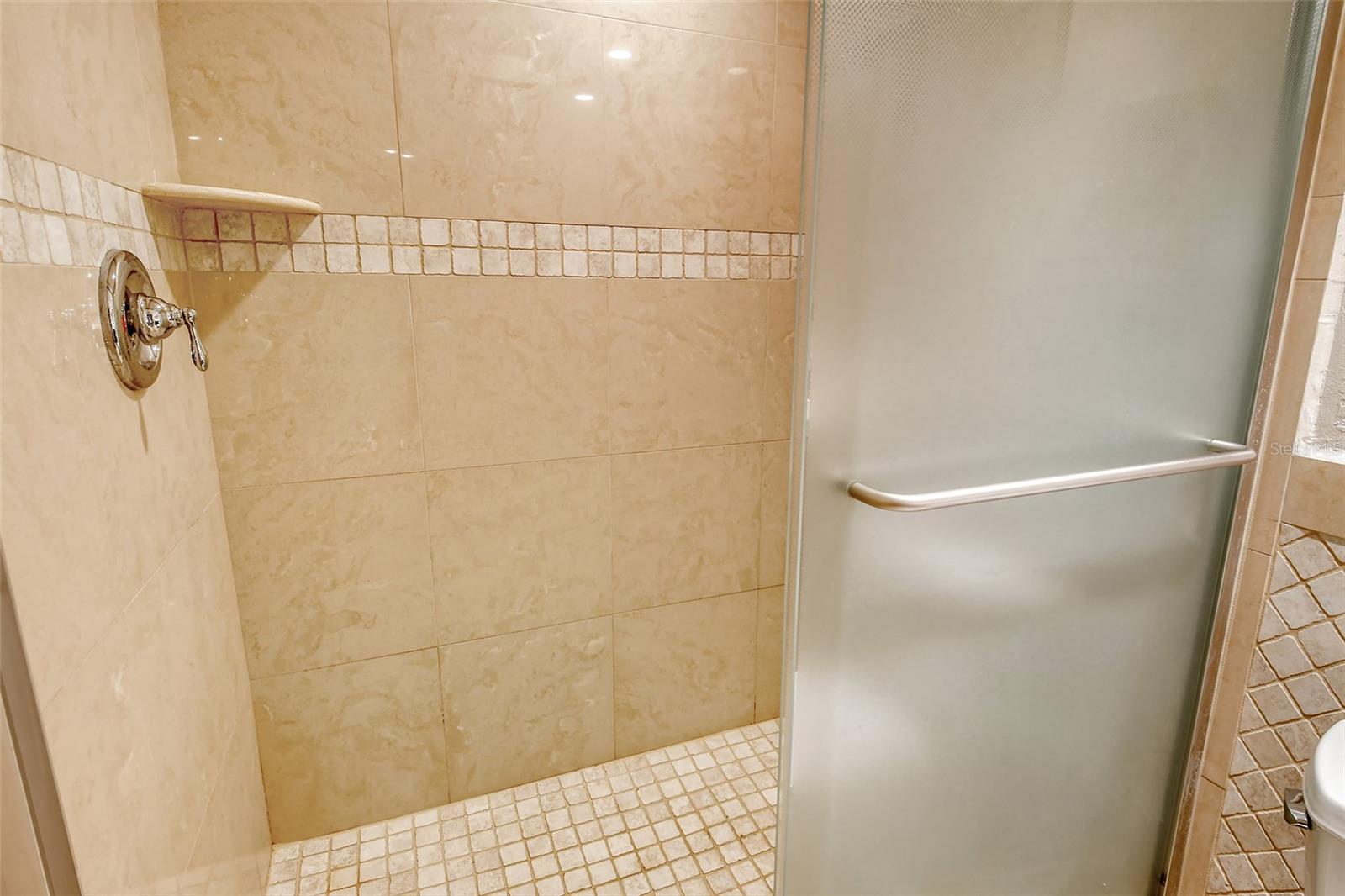 Image 34 of 91 For 835 Osprey Avenue 310