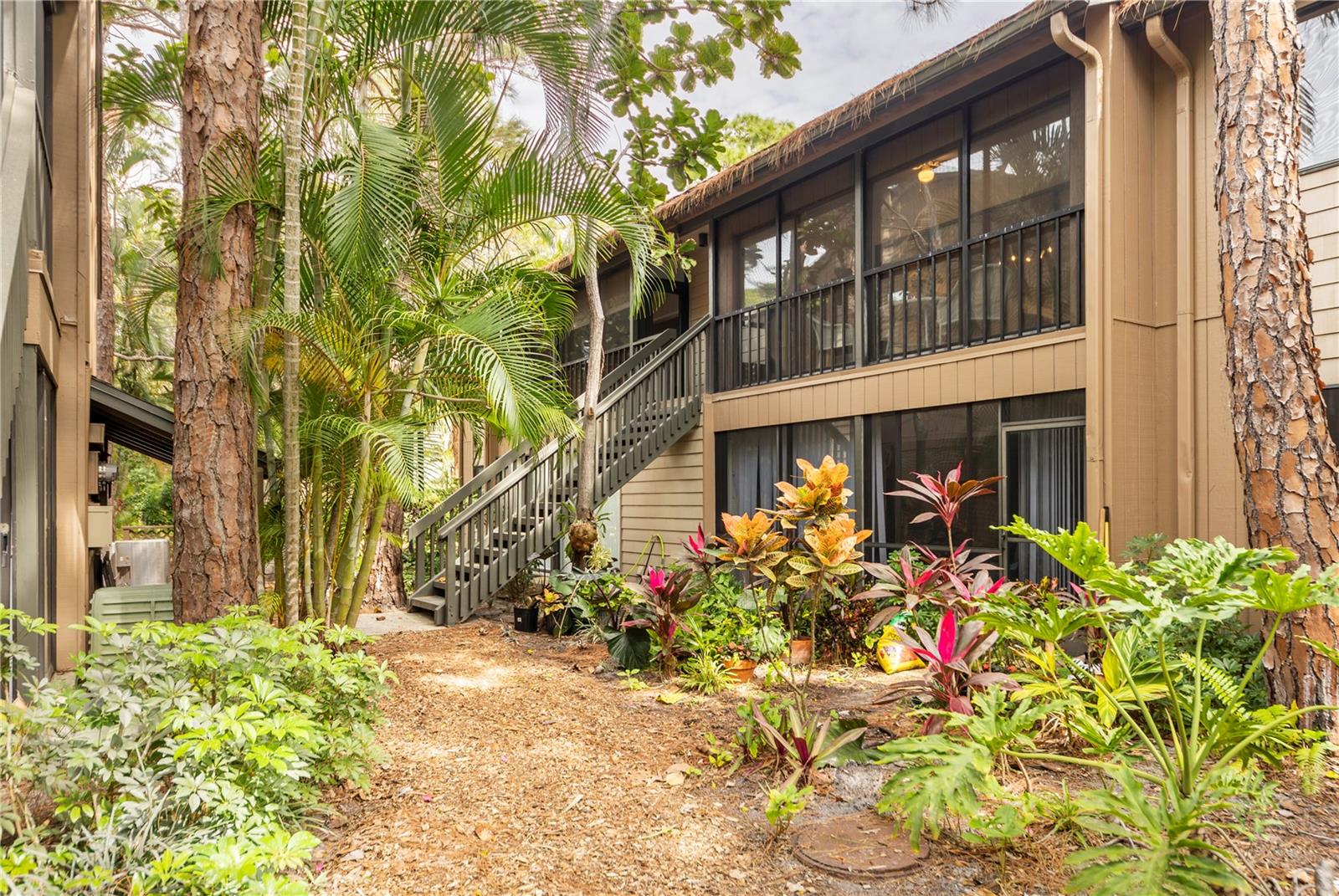Image 23 of 34 For 1711 Pelican Cove Road 443