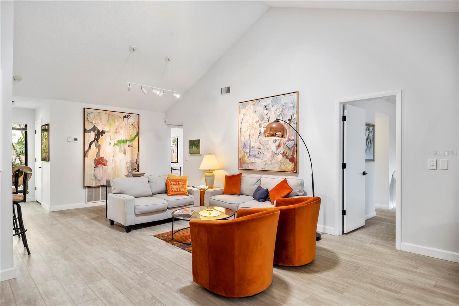 Image 3 of 34 For 1711 Pelican Cove Road 443