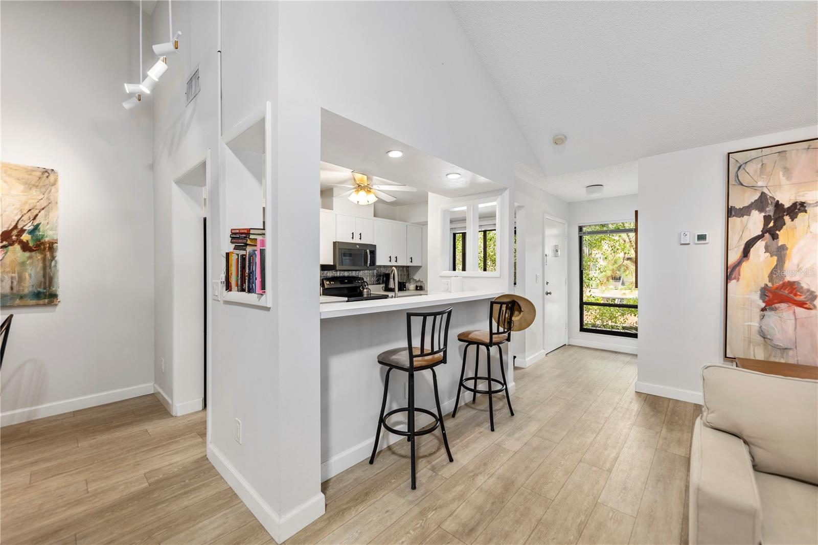 Image 7 of 34 For 1711 Pelican Cove Road 443