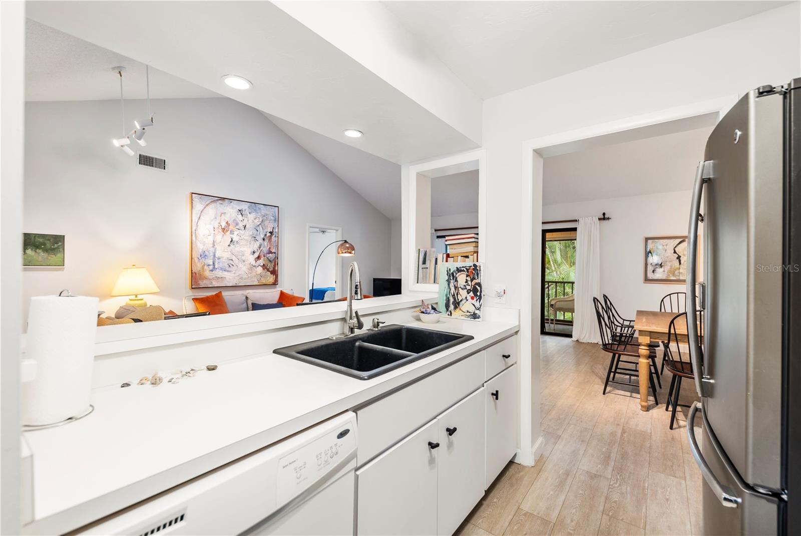 Image 9 of 34 For 1711 Pelican Cove Road 443