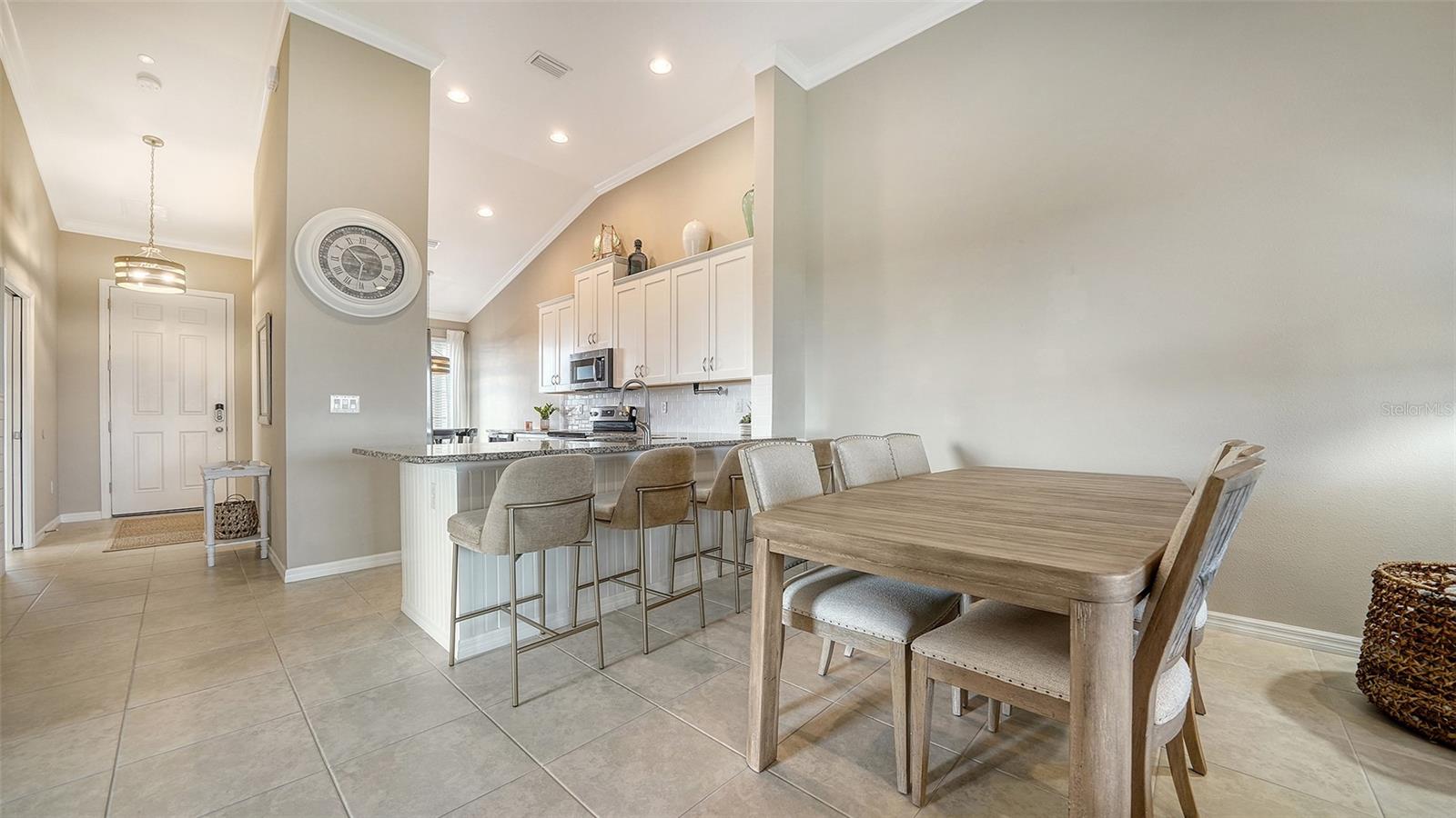 Image 13 of 77 For 5424 Cicerone Street 204