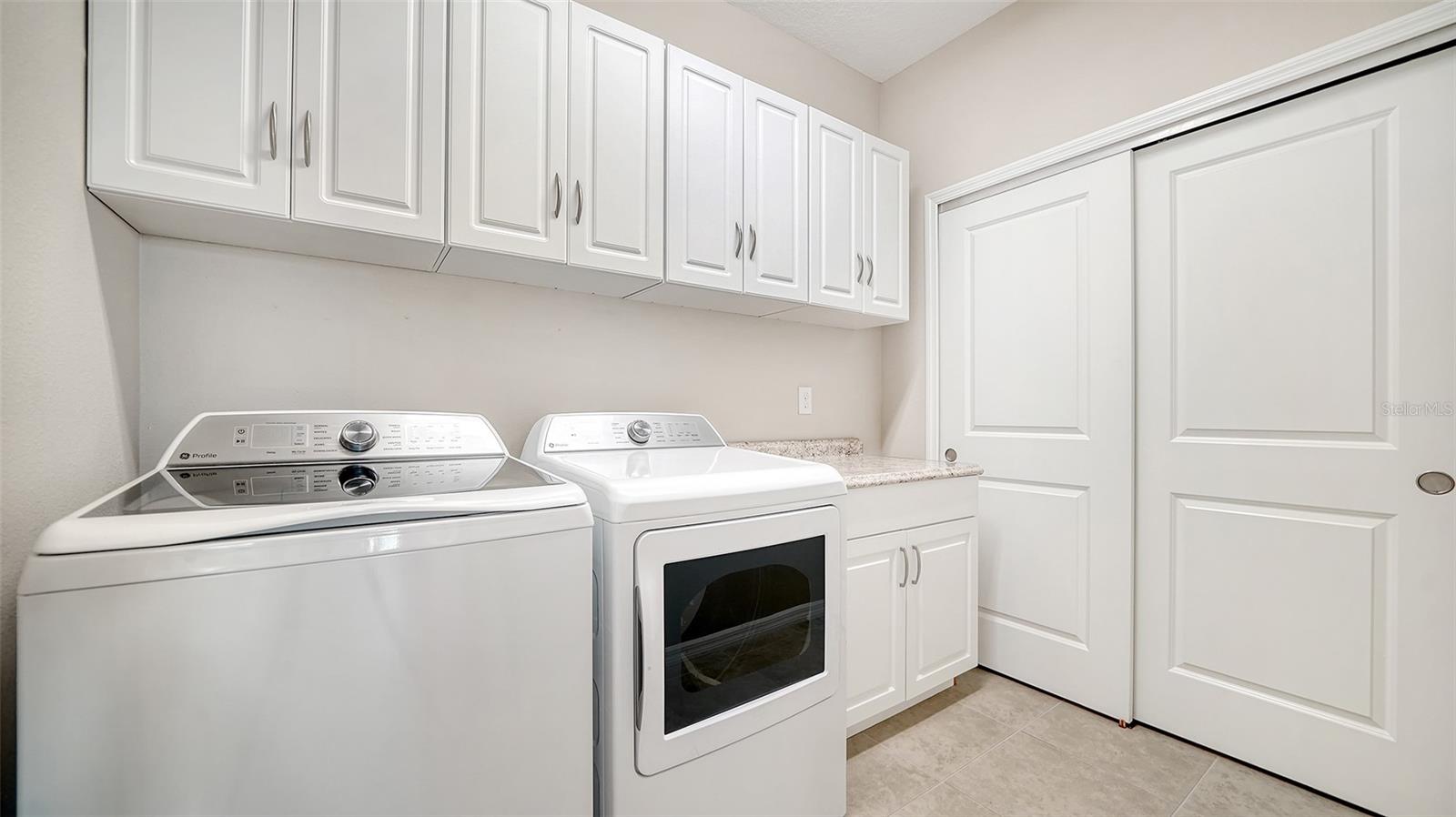 Image 32 of 77 For 5424 Cicerone Street 204