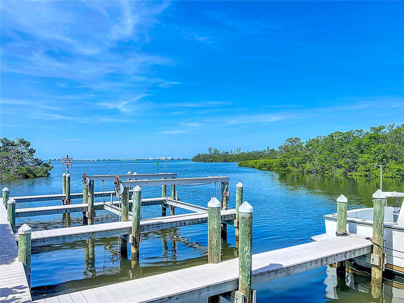 Image 59 of 72 For 2424 Bay Drive 2424-2426