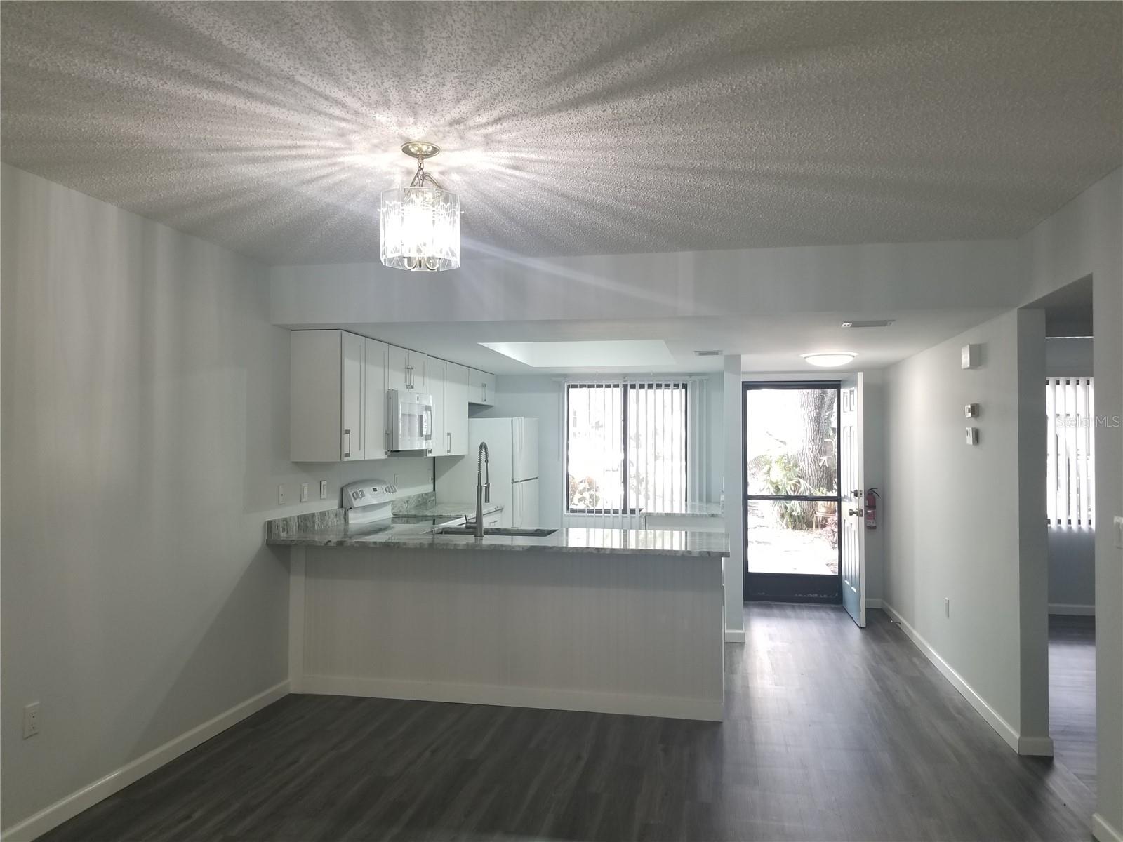 Image 13 of 58 For 7842 Eagle Creek Drive 7842