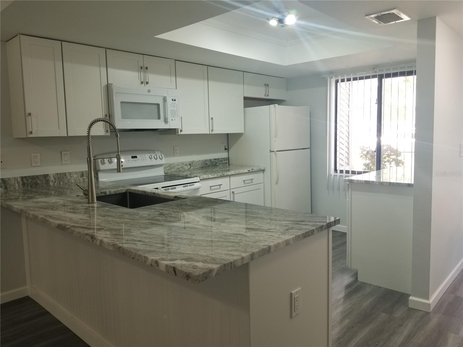 Image 6 of 58 For 7842 Eagle Creek Drive 7842