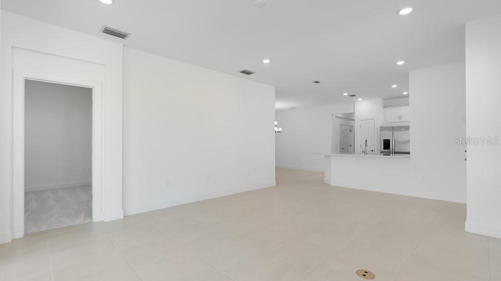 Image 10 of 50 For 16114 Ivy Ridge Court
