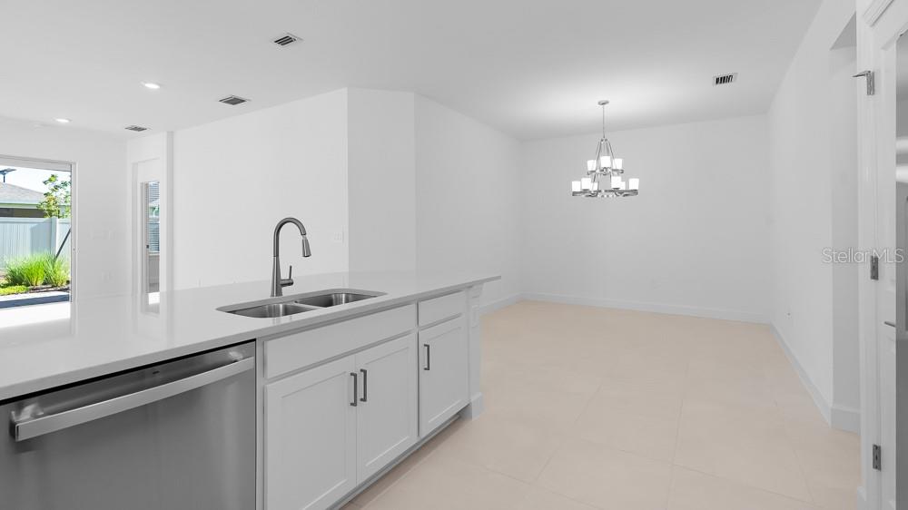 Image 7 of 50 For 16114 Ivy Ridge Court