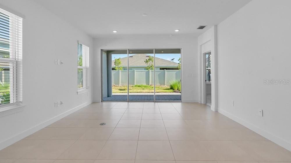 Image 9 of 50 For 16114 Ivy Ridge Court
