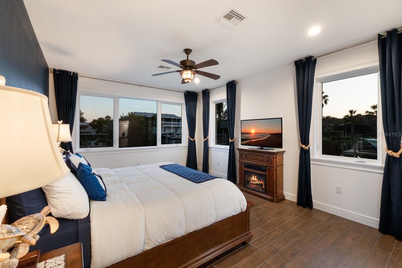 Image 13 of 68 For 4517 Pinfish Lane