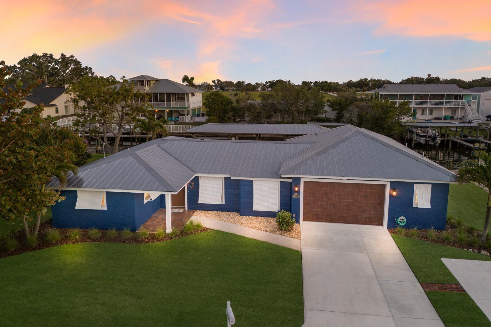 Image 32 of 68 For 4517 Pinfish Lane