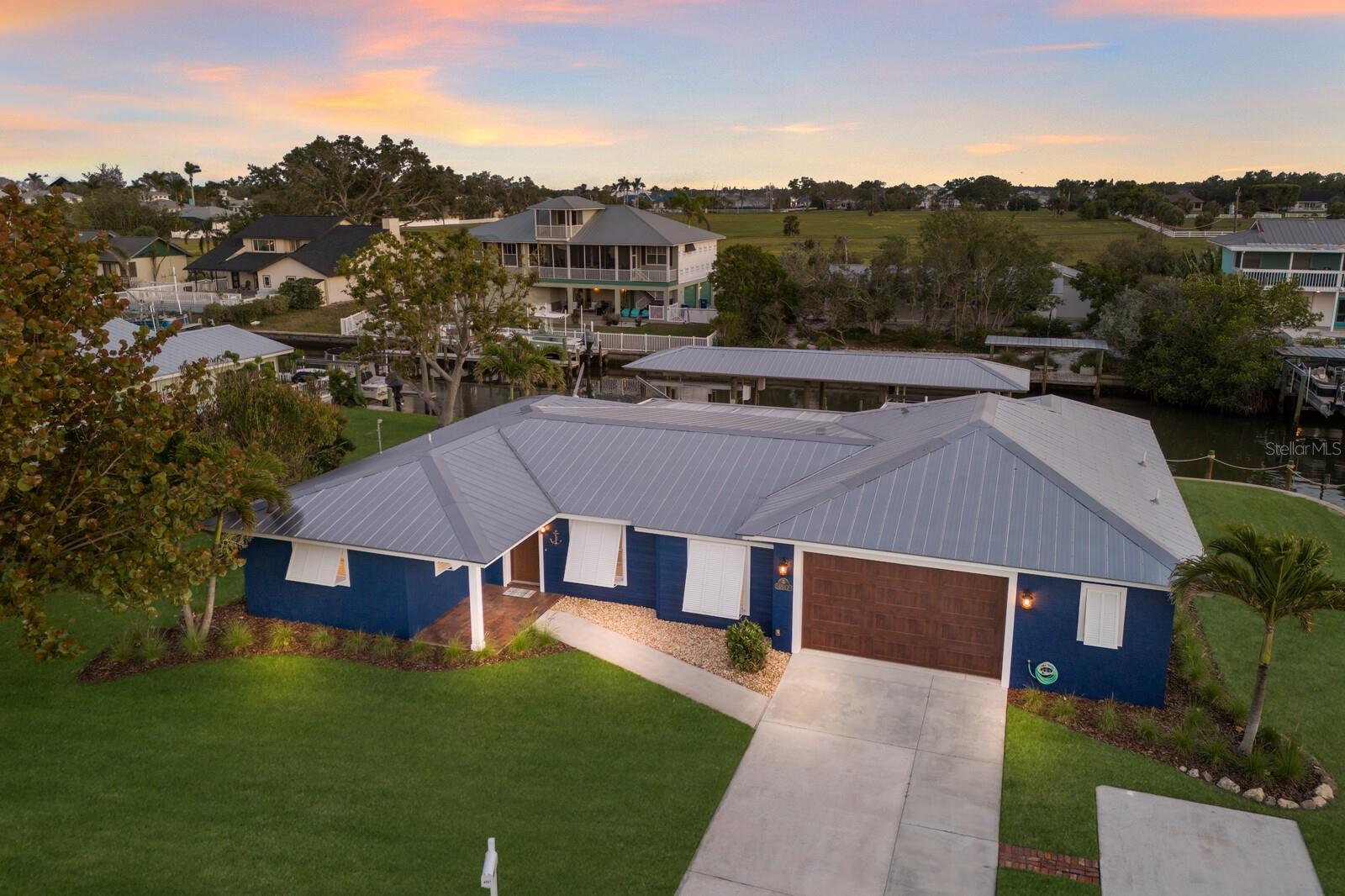 Image 33 of 68 For 4517 Pinfish Lane