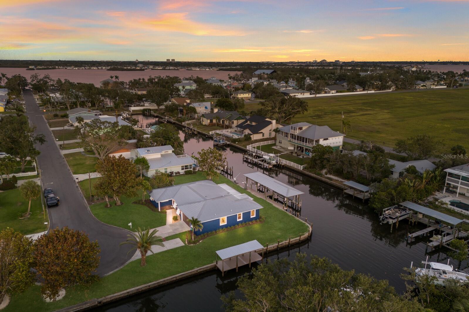Image 36 of 68 For 4517 Pinfish Lane
