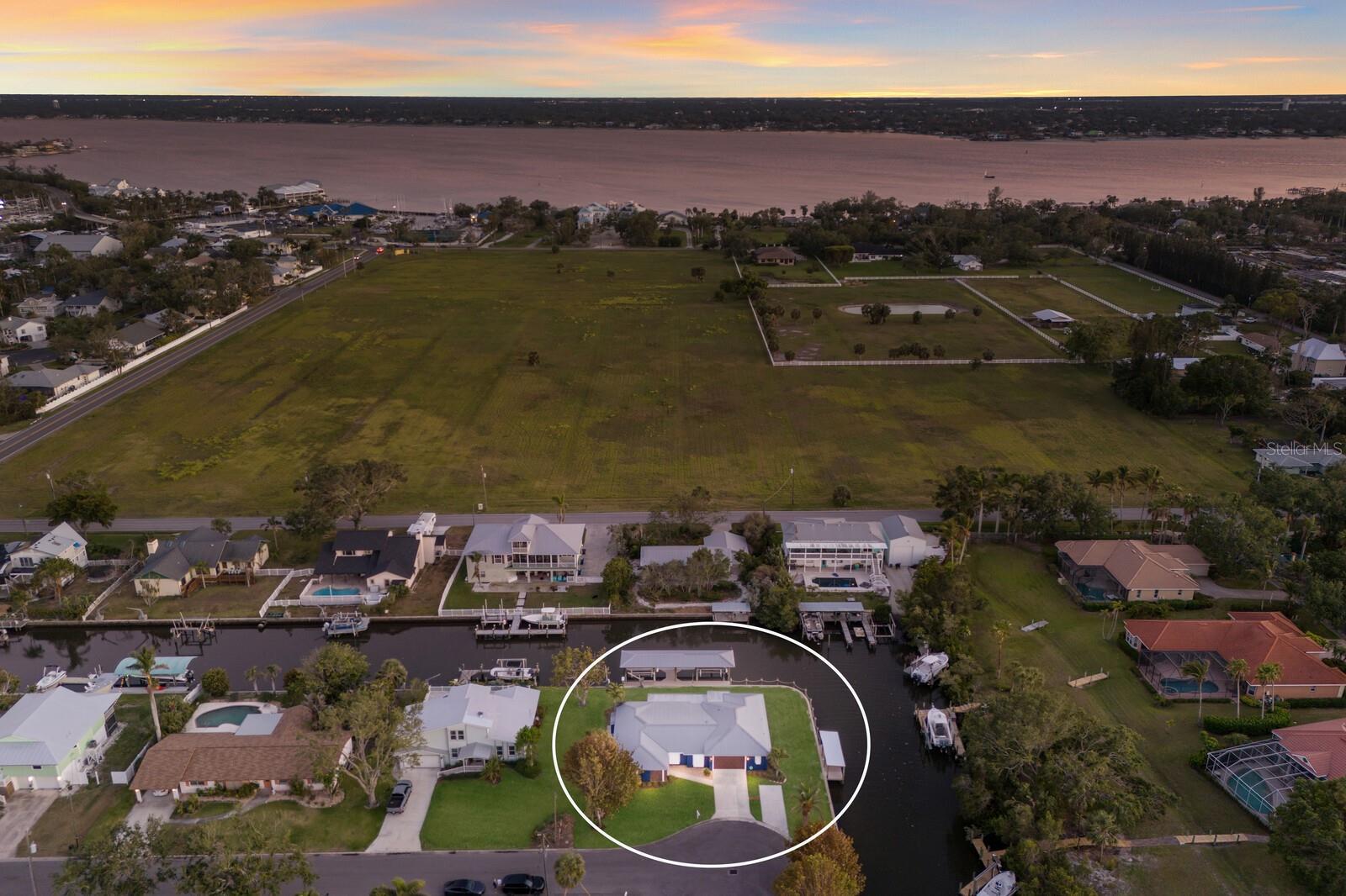 Image 40 of 68 For 4517 Pinfish Lane