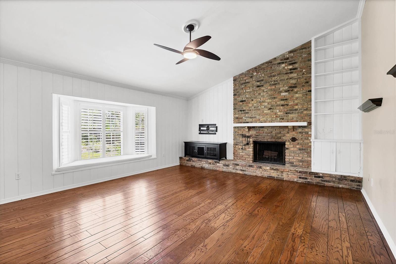 Image 17 of 71 For 5504 Beneva Woods Circle