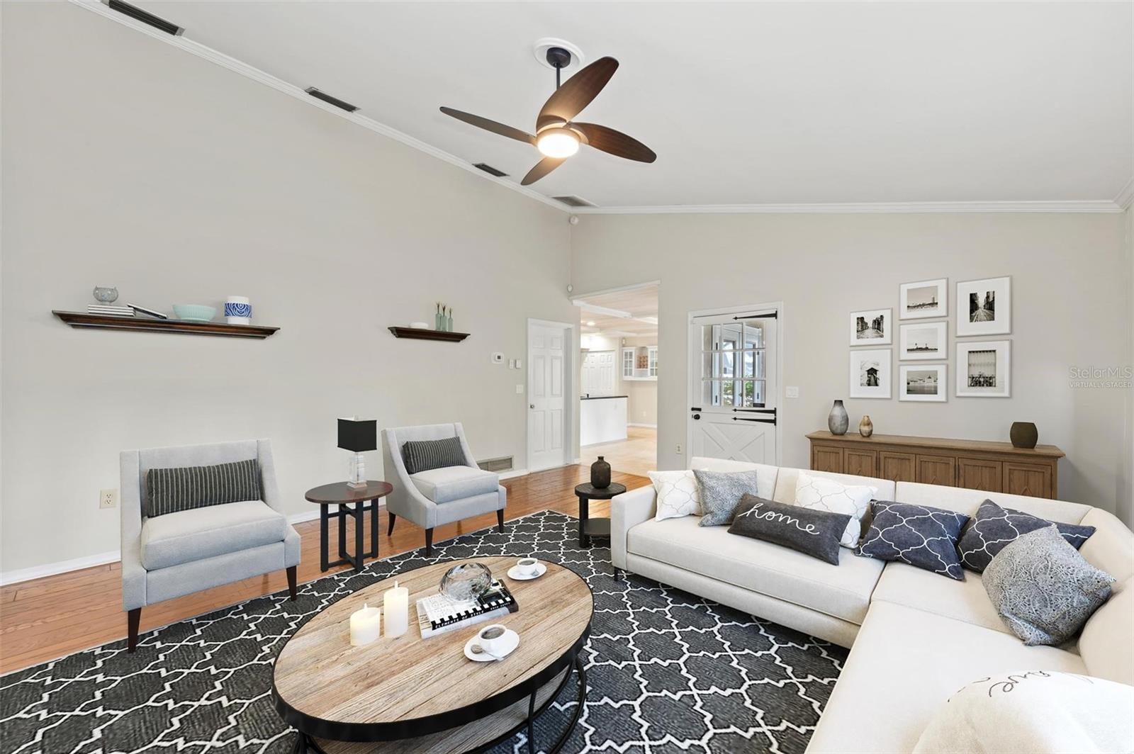 Image 19 of 71 For 5504 Beneva Woods Circle