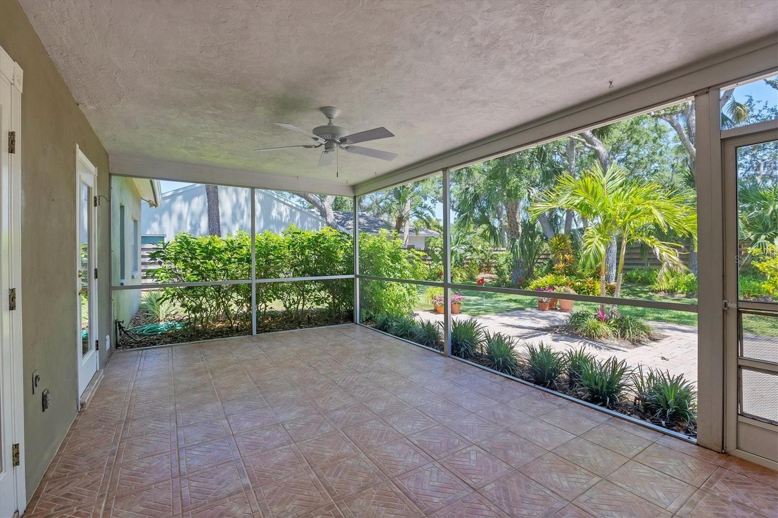 Image 40 of 71 For 5504 Beneva Woods Circle