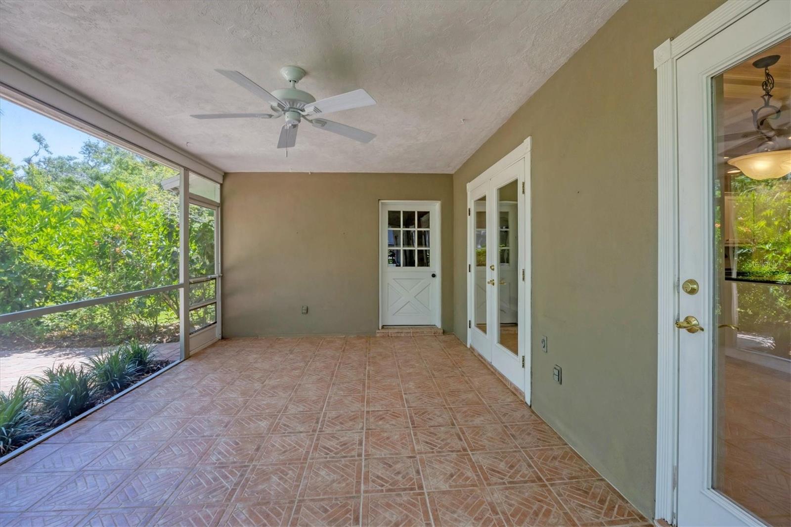 Image 41 of 71 For 5504 Beneva Woods Circle