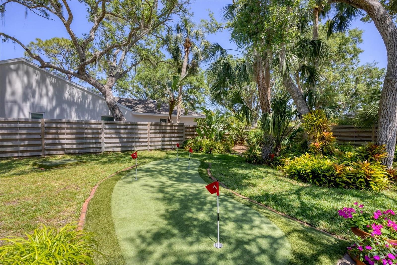 Image 43 of 71 For 5504 Beneva Woods Circle